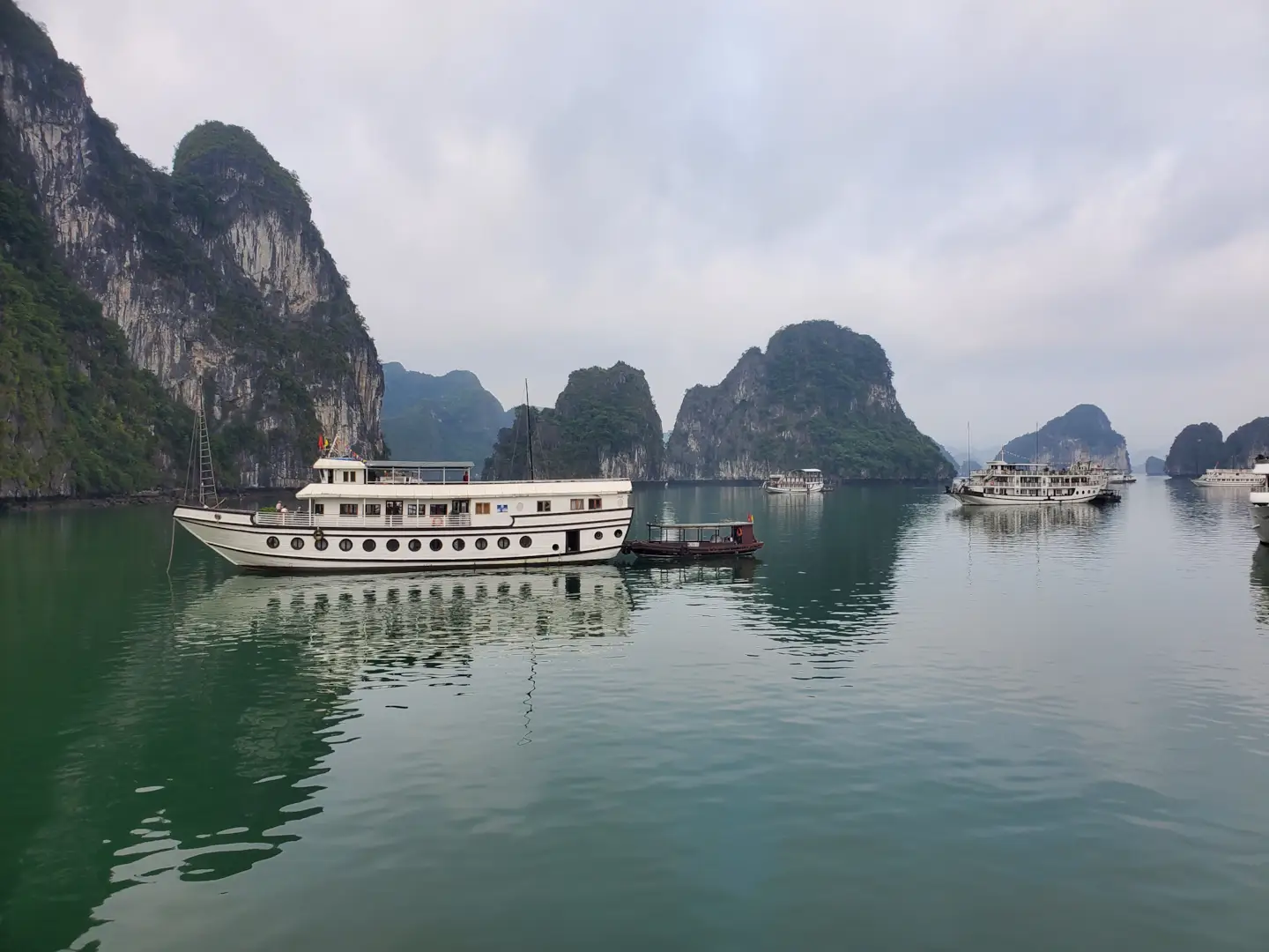 Ha Long Bay 